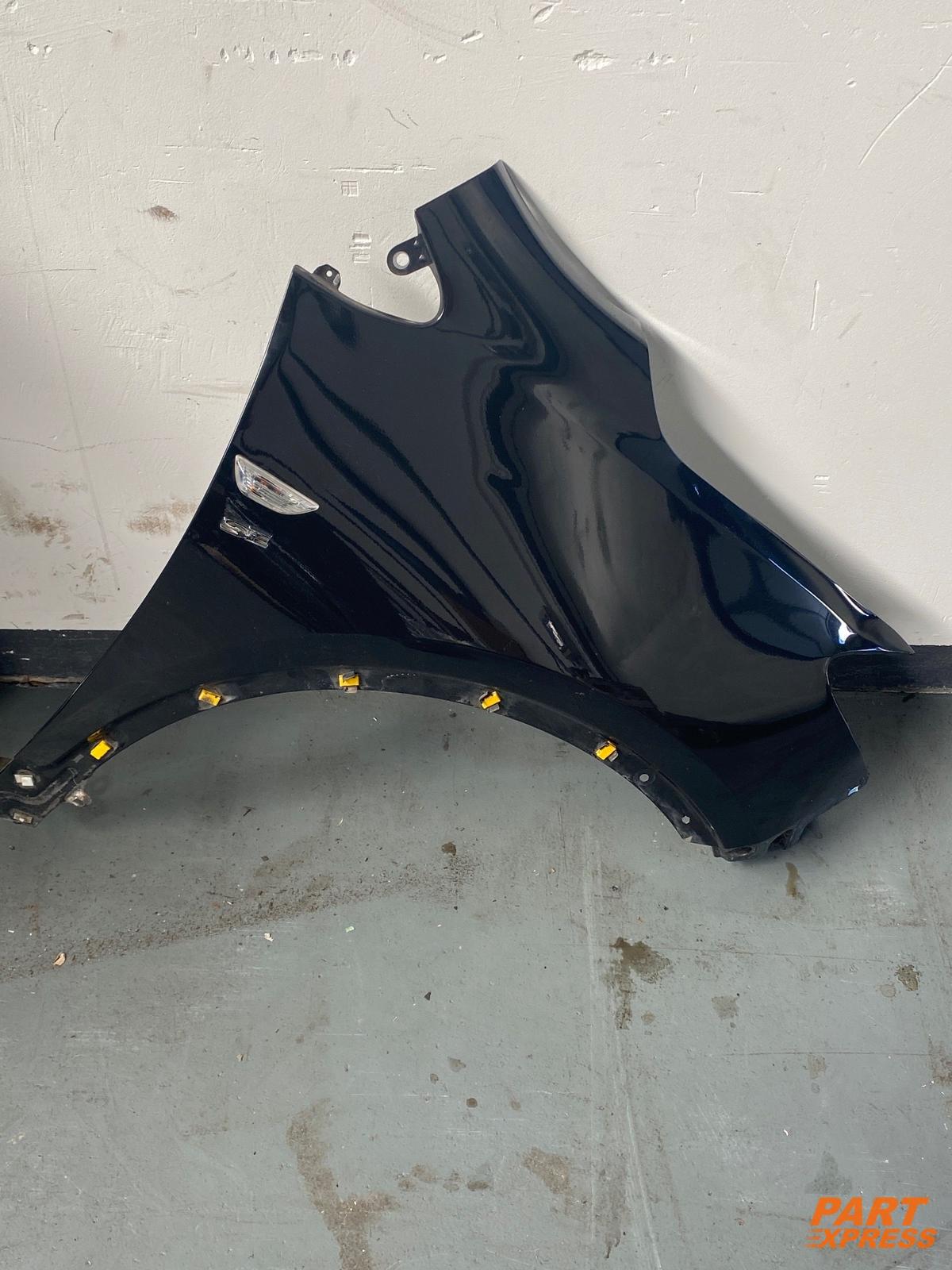 Kotflügel rechts Opel Mokka Schwarz Carbon Flash-GAR (22C)