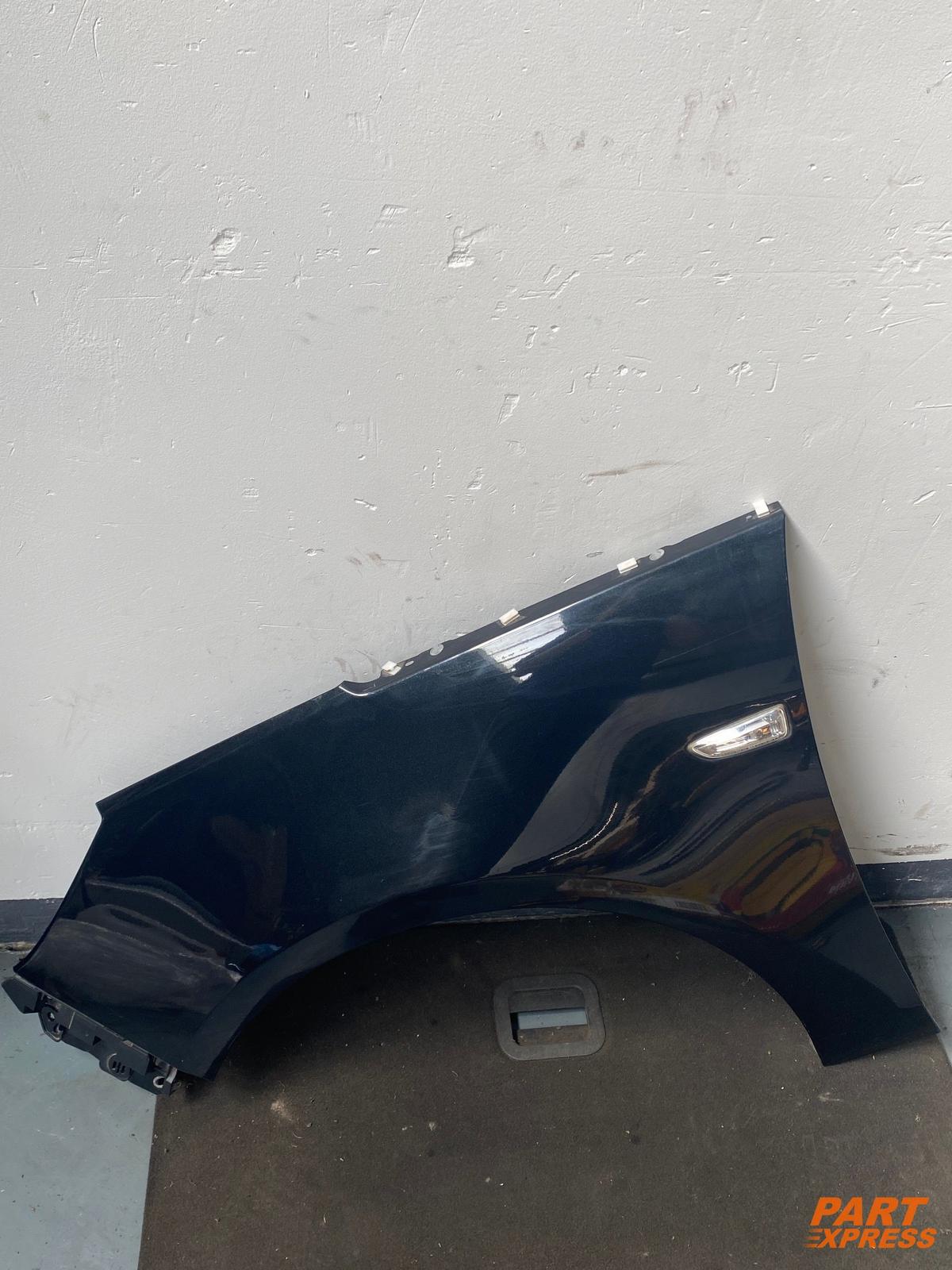 Aile Gauche Opel Zafira C Noir Carbon Flash GAR 22C 021219