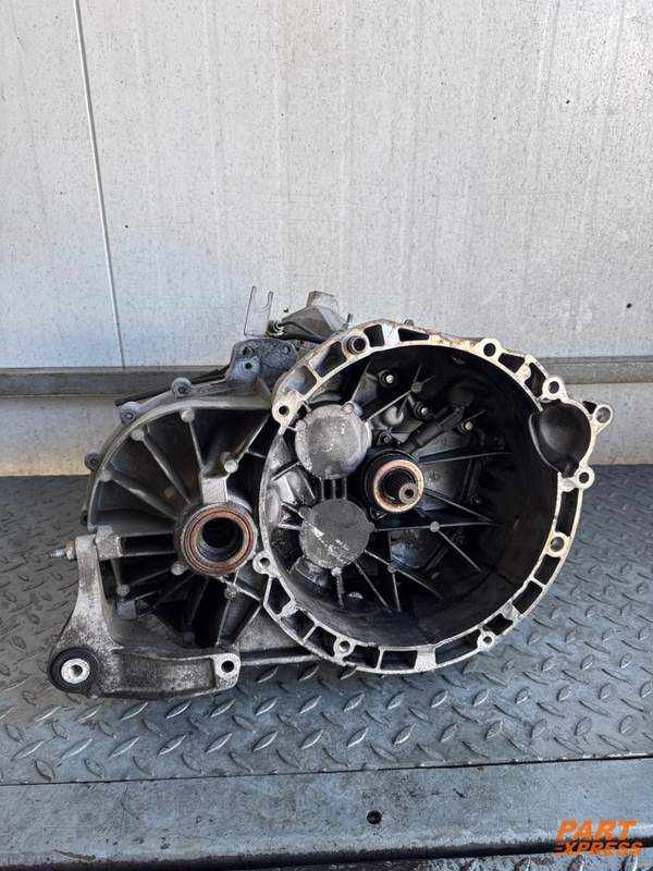 Schaltgetriebe Ford Kuga C-Max Focus 2,0 TDCI 100kW Mk1 AISI9CU3 6M2R-7F096-EC