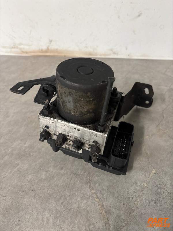 ABS Block Renault Trucks Master III 2.3 dCi 93tkm 2010 - 2019 476608029R