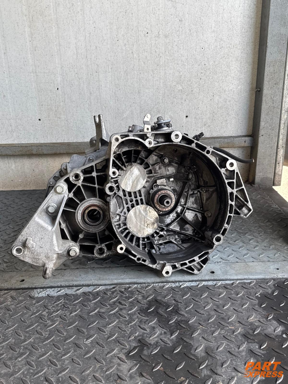 Manual Gearbox Opel Zafira C 2,0 CDTi 89tkm 2011 - 2019 A20DTH 55564375