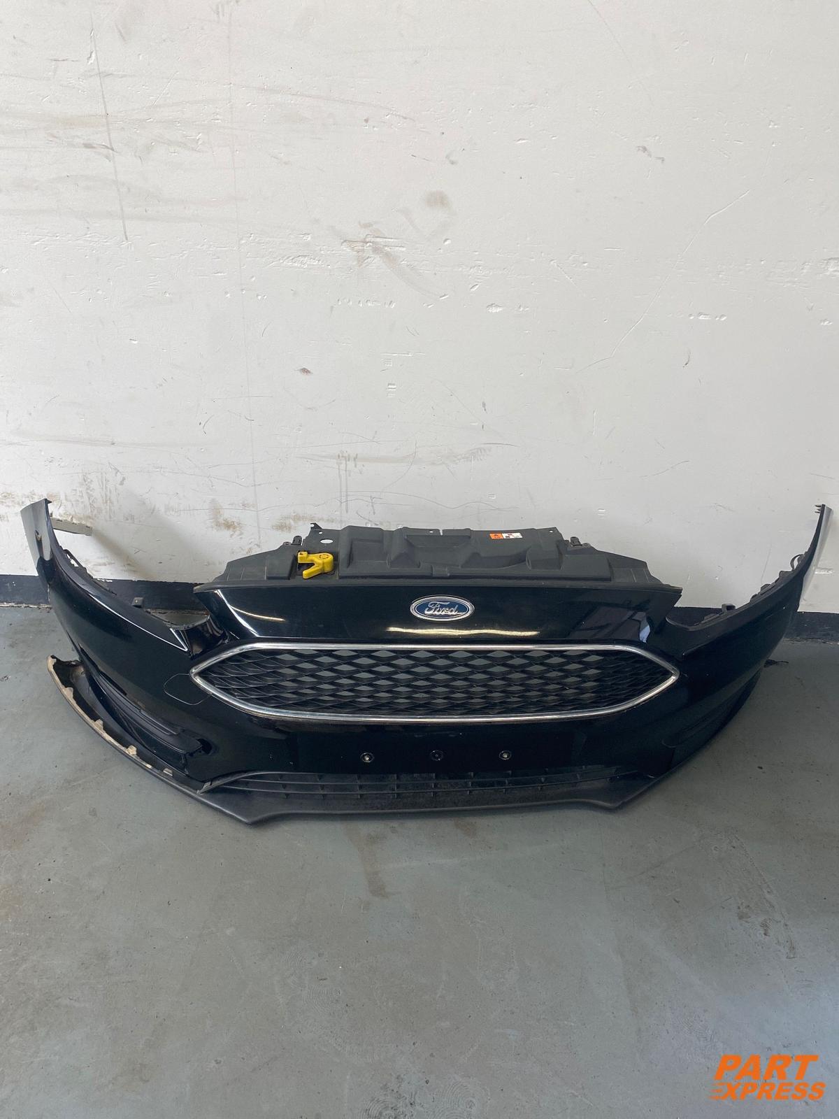 Bumper Front Ford Focus Mk3 Black Iridium-Schwarz Metallic 2011 - 2018
