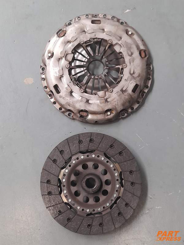 Kupplung Volvo 2.4 Diesel 112tkm S80 V70 XC60 XC70 D5244T14 124040310