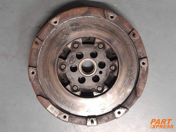 Schwungrad 6 Gang Opel Astra J Corsa Meriva Zafira 1.4 LUJ A14NEL 55587527
