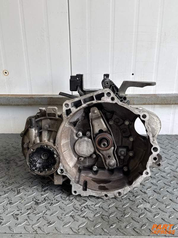 Getriebe 02R 301 103 komplett 1.6l Diesel Audi Skoda VW Seat CAYC 77kW 89tkm