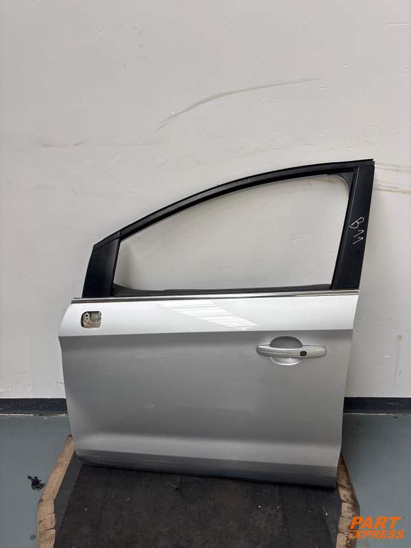 Tür komplett vorne links Ford Kuga Silber Polar-Silber Metallic 2008 - 2013