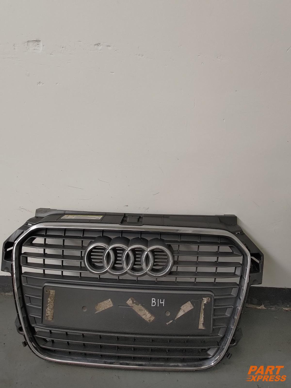 Kühlergrill komplett Audi A1 Zwart ORIGINAL