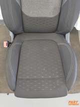 Sitzbezug Sitz vorne rechts Ford Puma Titanium J2k Mk2 ab 2019 – 3
