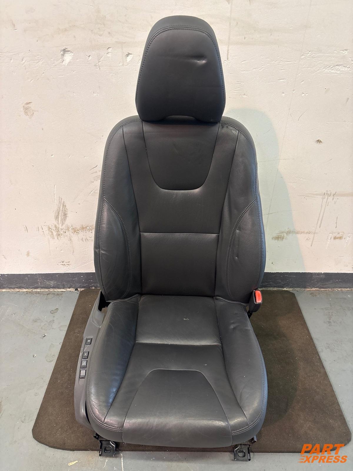 Sitzbezug Sitz vorne rechts Volvo S60 SE Lux II 2010 - 2018