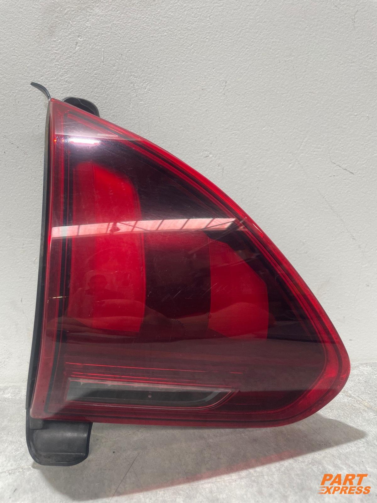 Rückleuchte Heckleuchte hinten links innen Peugeot 2008 2013 - 2019 9814758480
