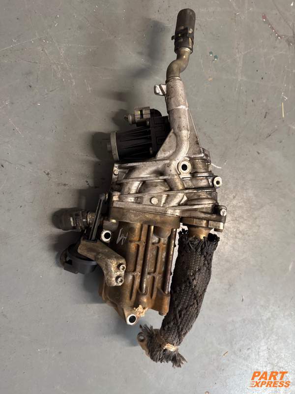 EGR Module Right with Exhaust Gas Cooler Jaguar XF X250 2007 JDE10761 9X2Q9U438DA