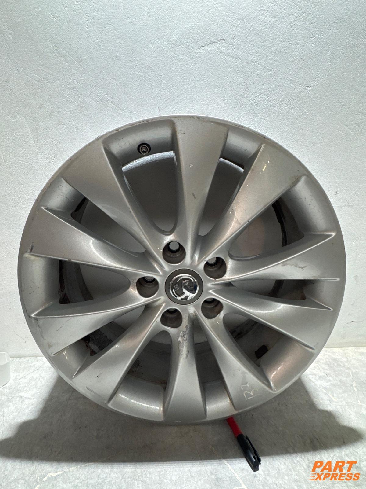 Alufelge 18 Zoll Opel Astra GTC SRI 7,5Jx18 ET41 13312748