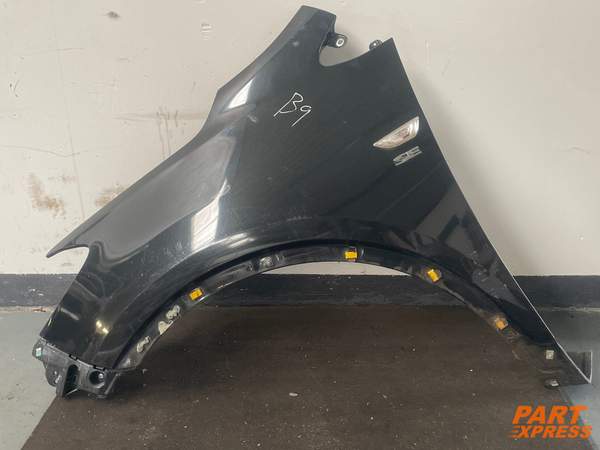 Kotflügel links Opel Mokka Schwarz Carbon Flash-GAR (22C)