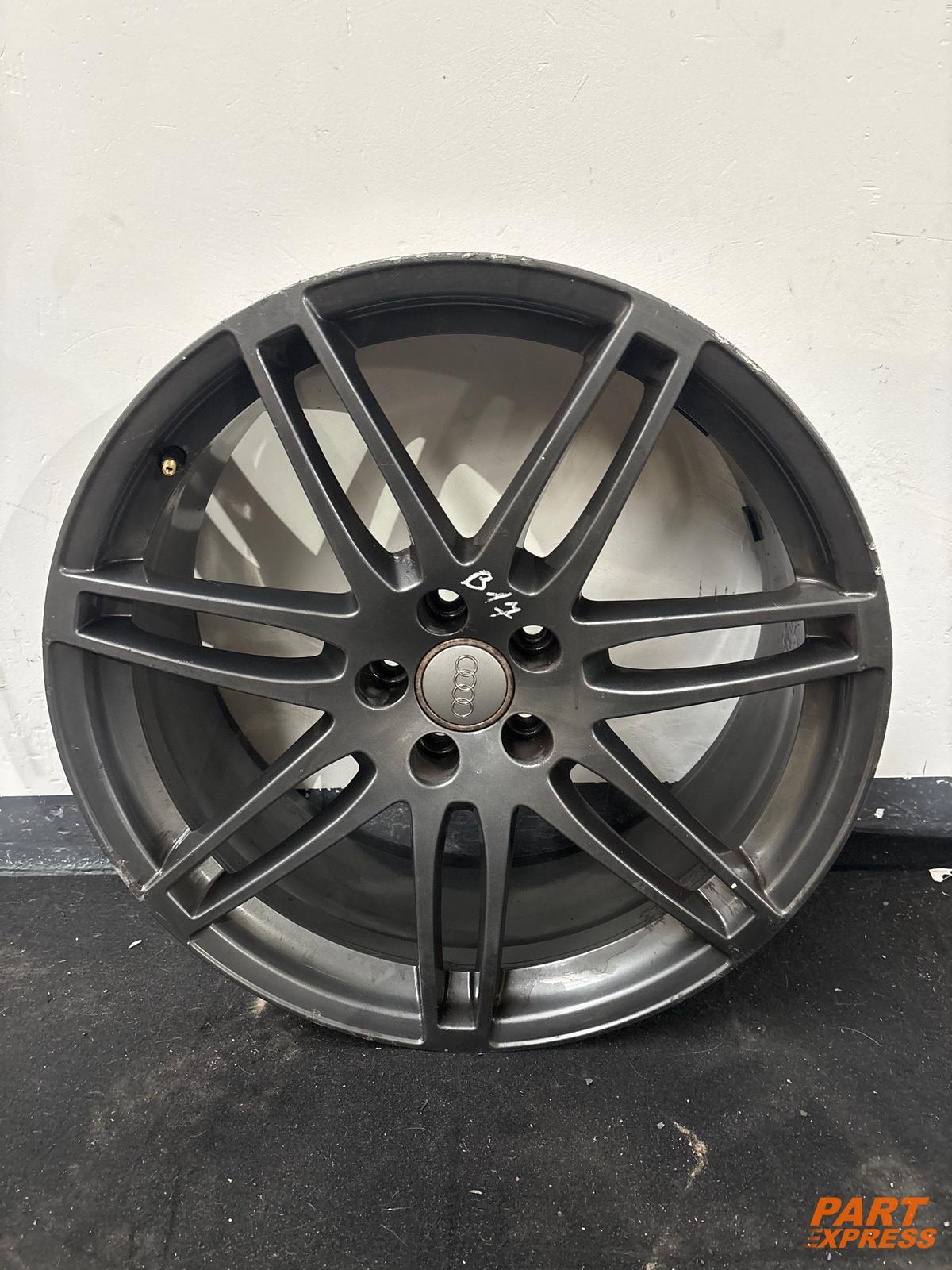 Alufelge 20 Zoll Audi Q5 S Line 8,5Jx20 ET33 8R0601025R