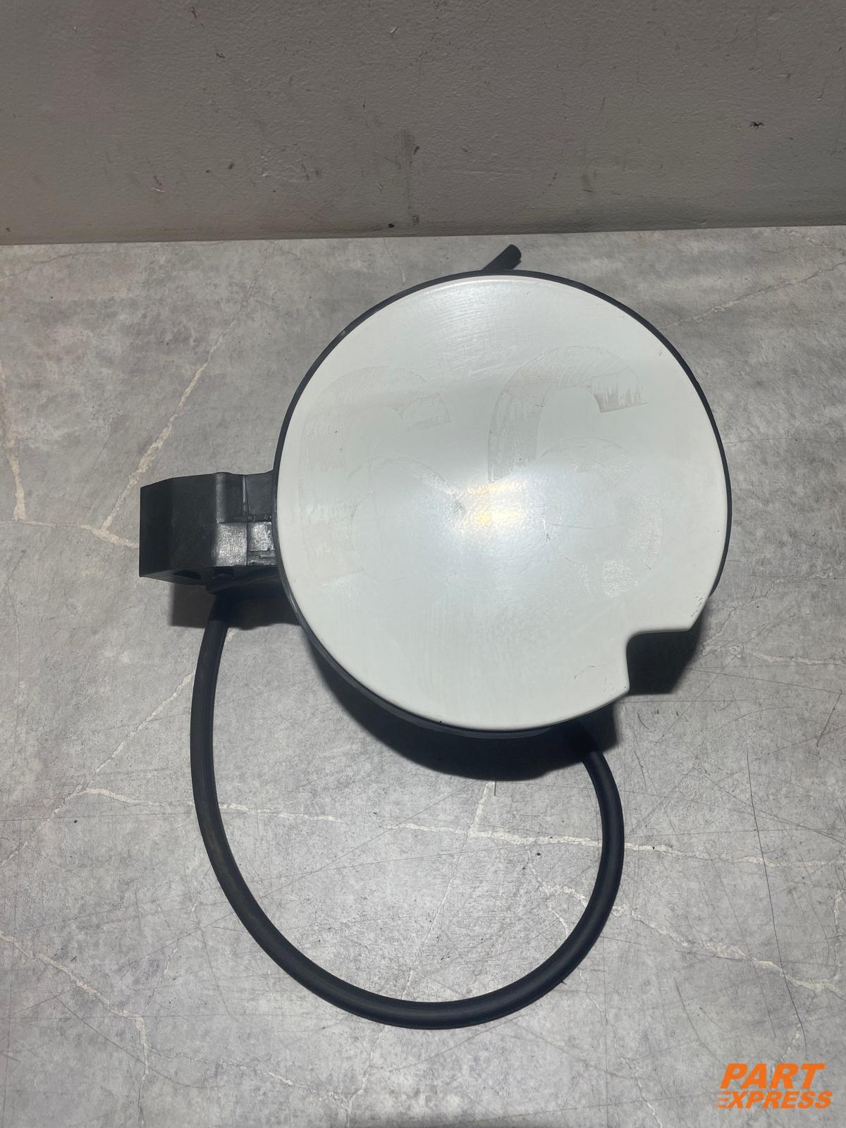 Tankdeckel Tankklappe Opel Combo D Weiß Polar White-5PU (249) 2012 - 0519211540E