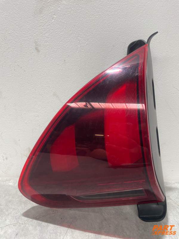 Rückleuchte Heckleuchte hinten rechts innen Peugeot 2008 2013 - 2019 9814757280