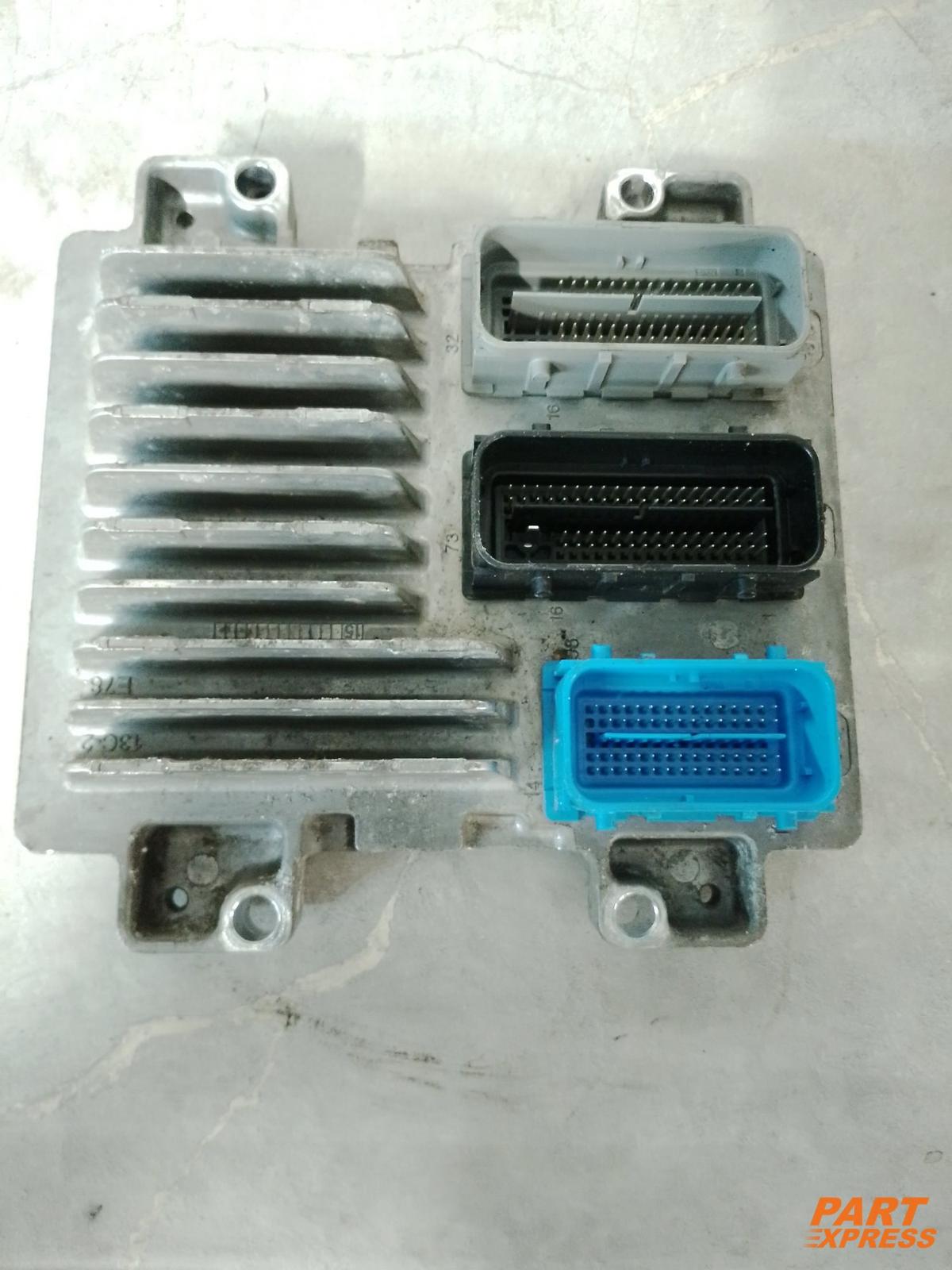 ECU Unidad de control Opel Astra GTC J 2011 - 2018 12669136