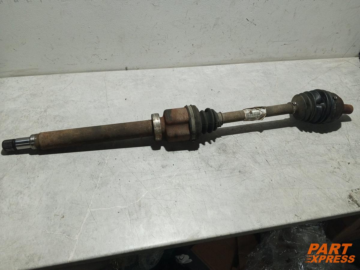 Palieres delantero derecho Volvo V70 SE Lux III 2007 - 2016 P30787818
