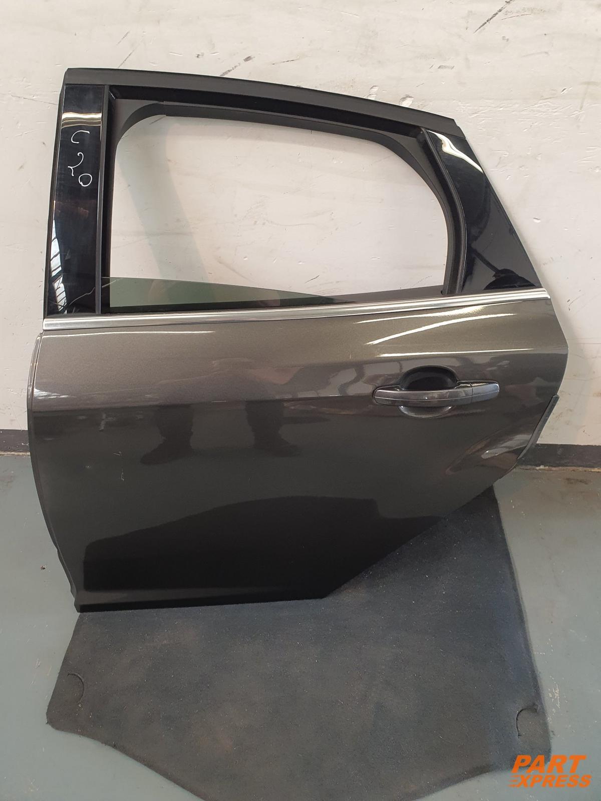 Puerta completa trasera izquierda Ford Focus Mk3 Fließheck Gris Magnetic-Grau 2014-2019