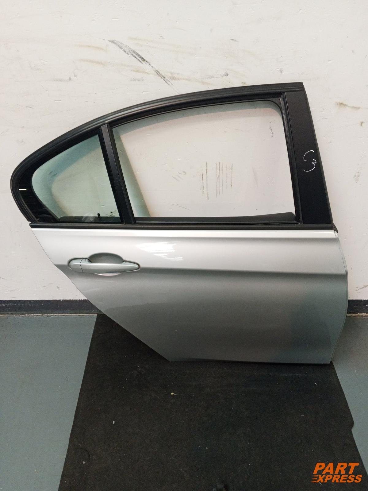 Tür komplett hinten rechts BMW 3er F30 Glaciersilber Metallic A83 2011 - 2019