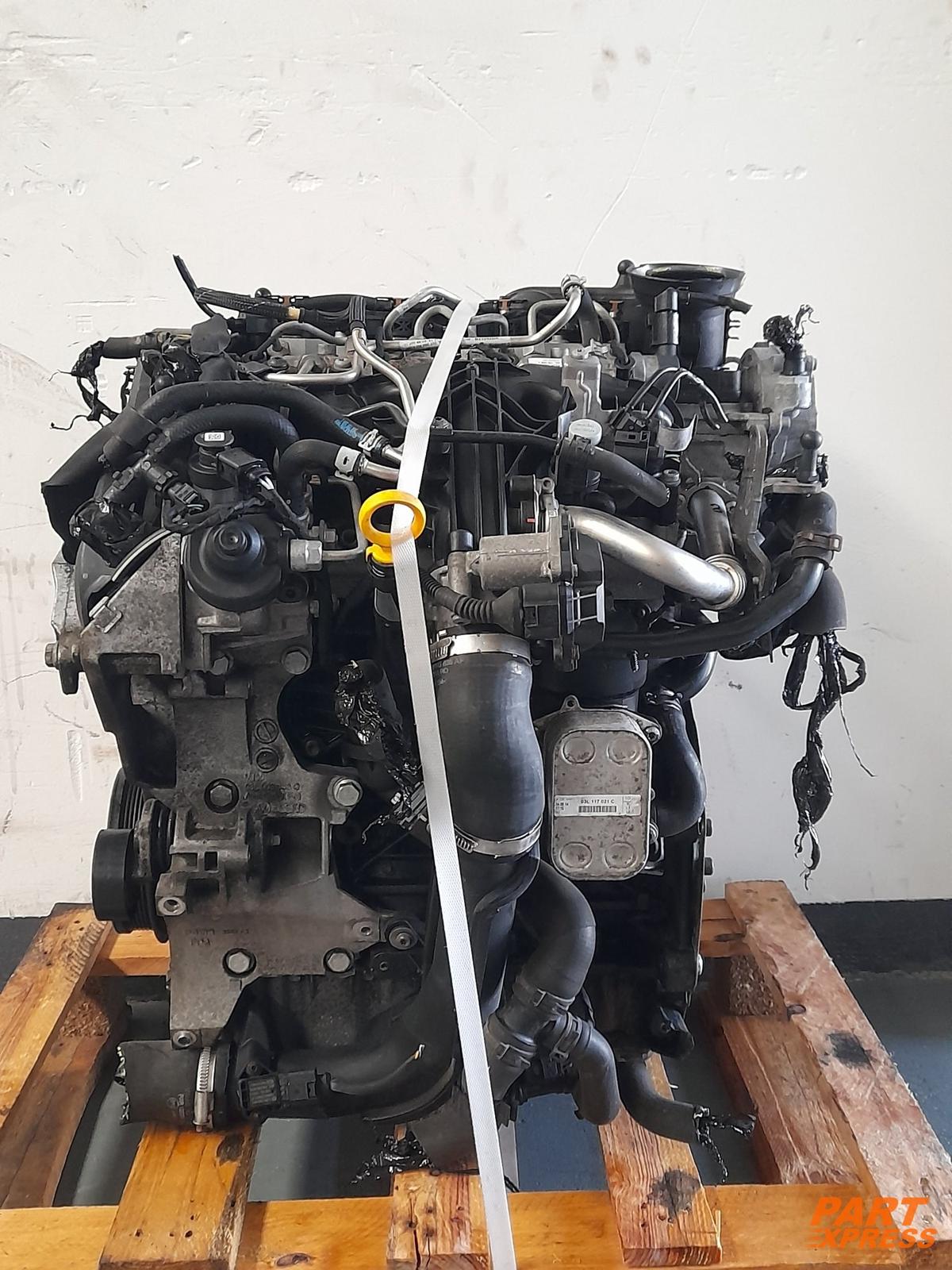 Moteur komplett VW Passat B7 2,0TDI 102tkm 03L100090J CFFB 2010 - 2015
