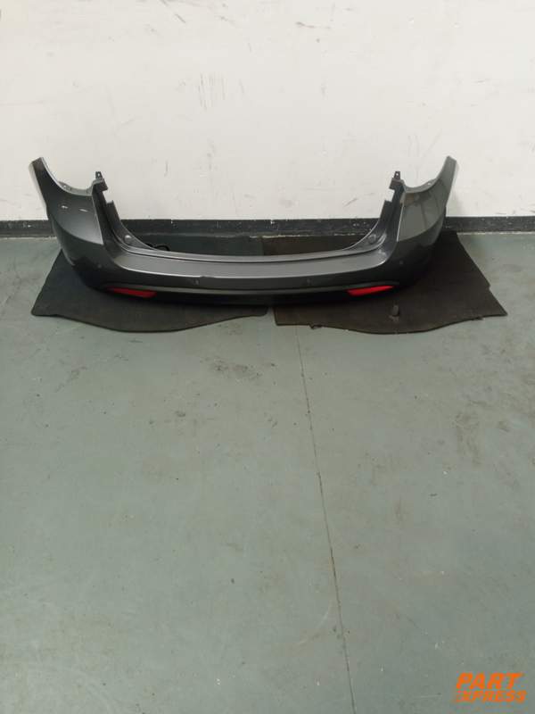 Stoßstange komplett hinten Hyundai i40 Kombi Silber Titanium Silver 2011 - 2019