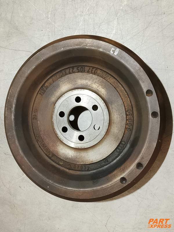 Schwungrad MZM 5 Gang 1.6l Diesel Audi Skoda VW Seat CAYC 89tkm 037105273C