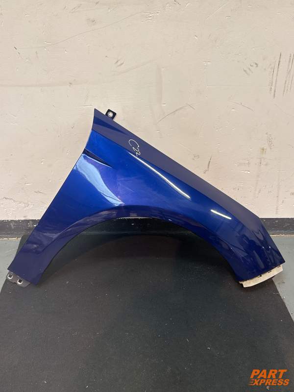 Kotflügel rechts Ford Focus Mk3 Blau Indic-Blau Metallic 2011 - 2015