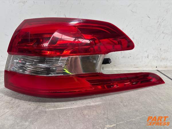 Rückleuchte hinten rechts Peugeot 308 II T9 Kombi 2013 - 2021 9678093880
