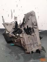 Schaltgetriebe 5 -Gang Renault Captur Dacia Sandero Logan 0,9l 120tkm 304016619R – 4