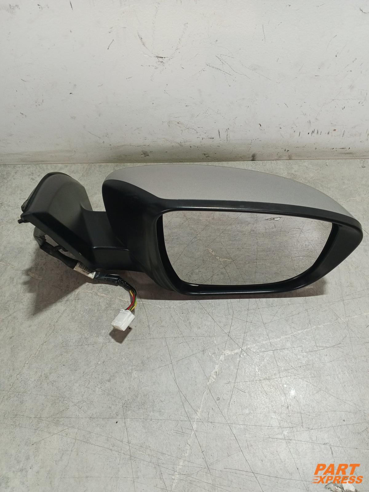 Außenspiegel rechts Nissan Qashqai J11 Silber Blade Silver KY0 2013-2021 038139