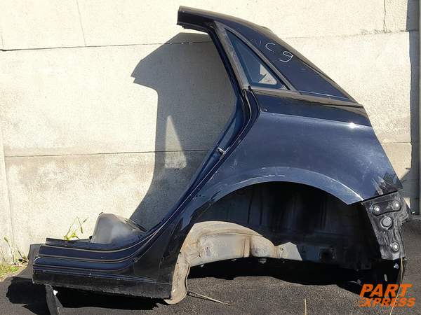 Seitenwand komplett hinten links Audi A1 8X 4-door L8 / Z9Y Phantomschwarz
