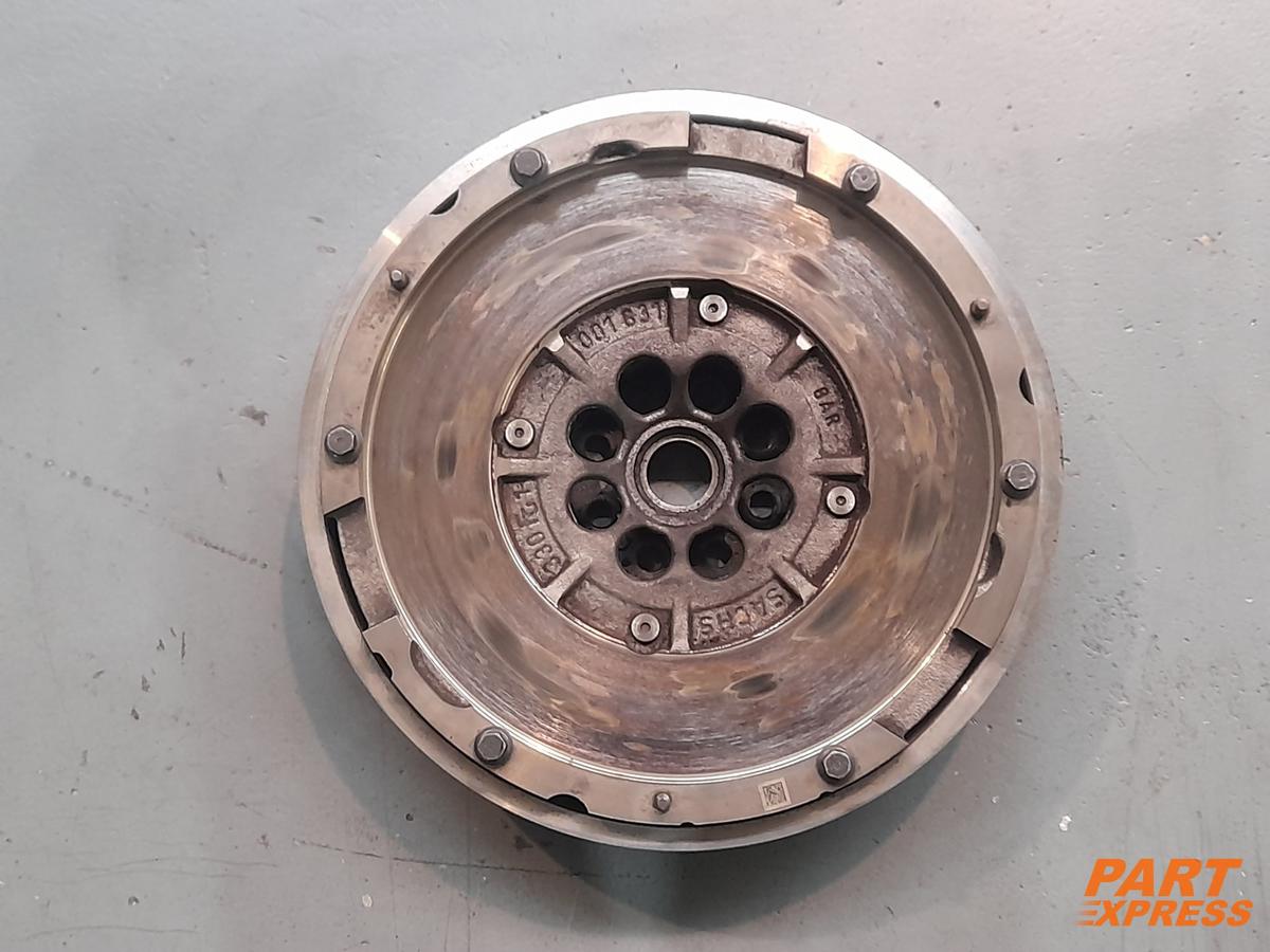 Volano 6-Gang Land Rover Range Evoque L538 2011 - 2019 LR073824 G4D36477HB