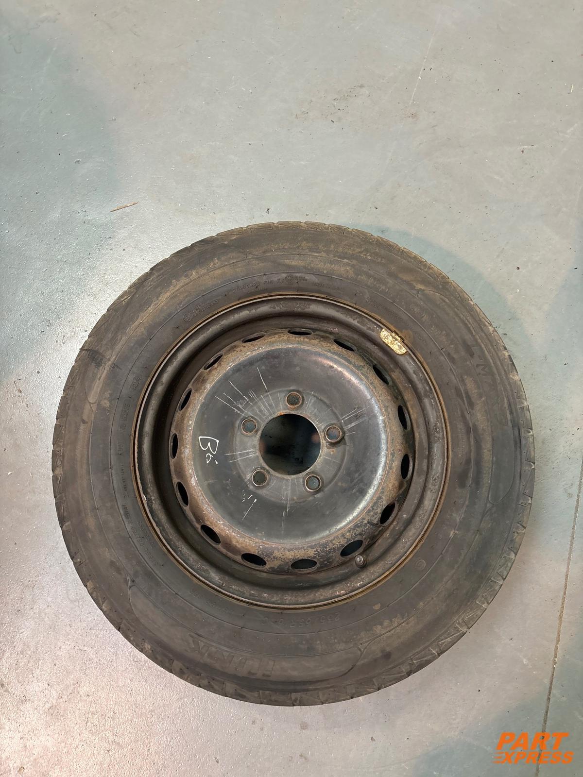 Rad hinten links Renault Trucks Master III (X62) 2010 - 2019 bl 8200684598 b
