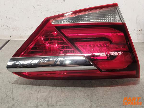 Rückleuchte innen hinten links Hyundai i40 SE Kombi 2011 - 2019 924083Z5