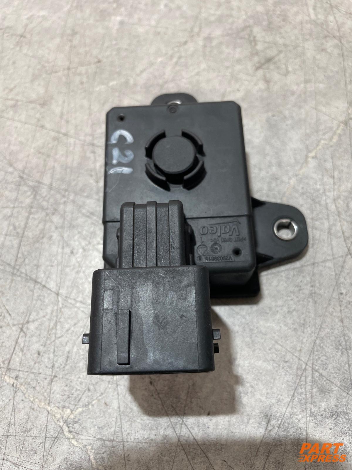 Start-Stop-Module Peugeot 308 II T9 2013 - 2021 98 07 7090 80 04