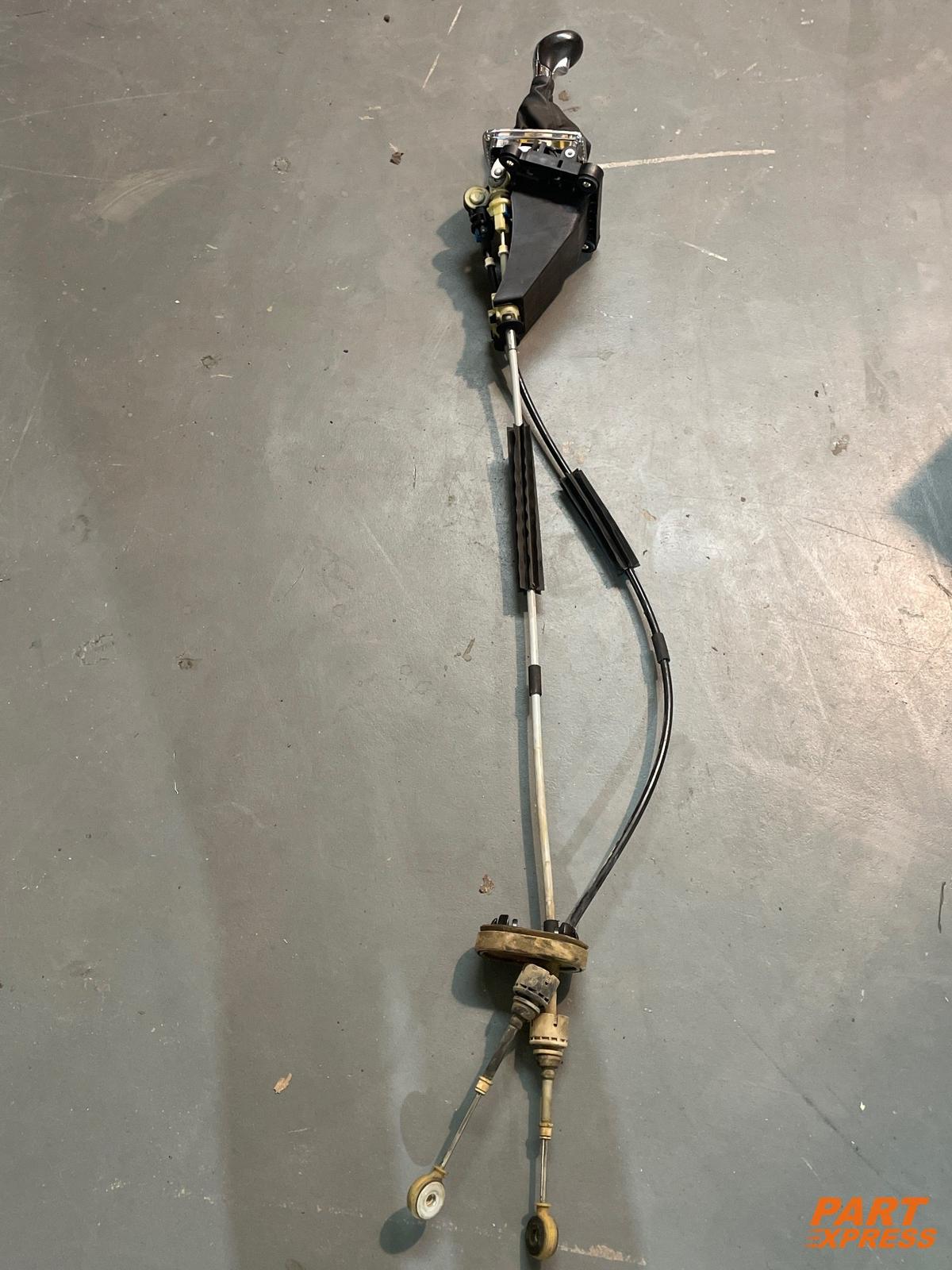 Levier de vitesses avec câbles Opel Zafira Tourer C 2011–2019 81 26 600 102