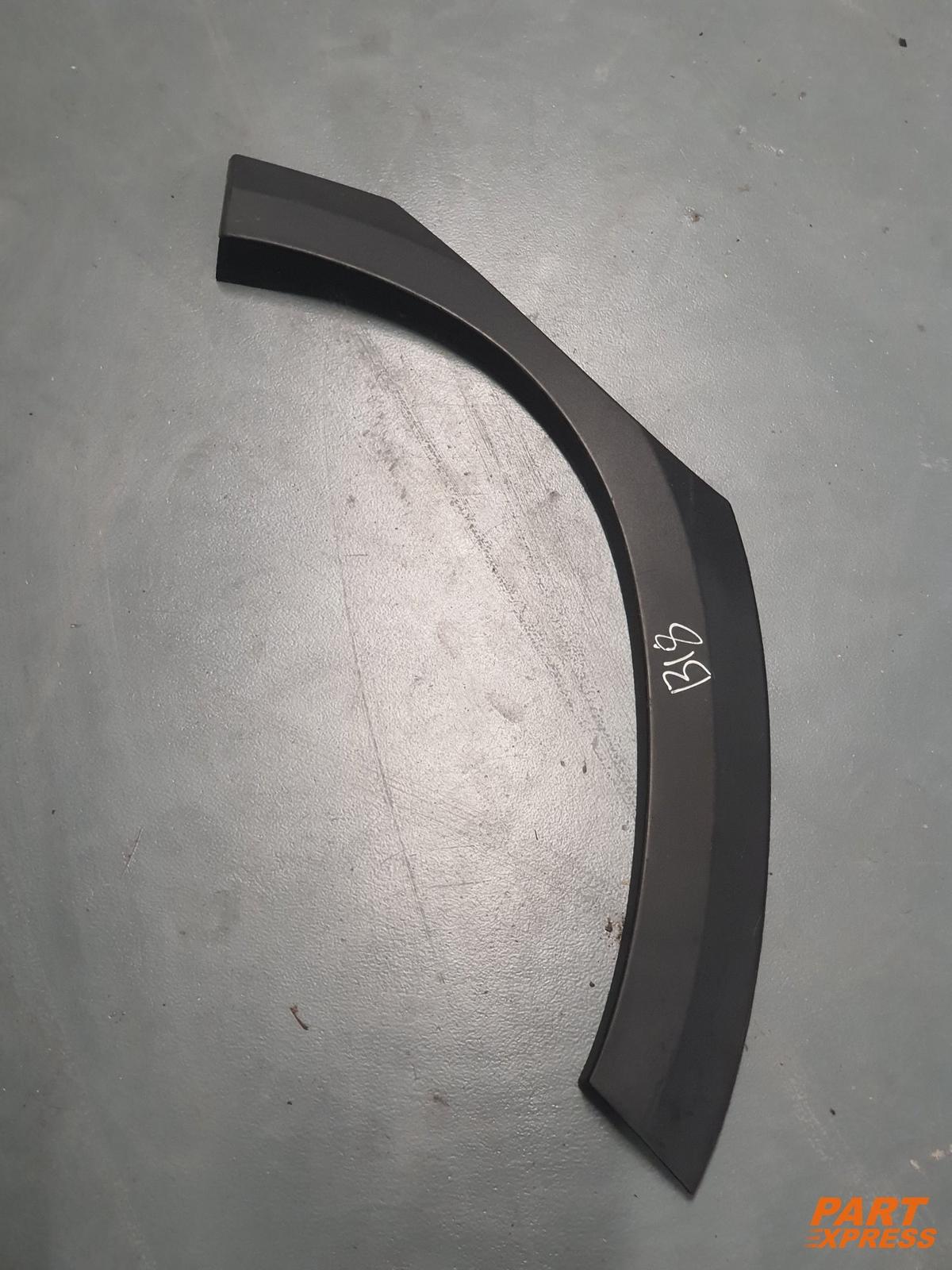 Habillage d'aile arrière gauche Peugeot 2008 GT LI (I) 2013 - 2019 9817491477