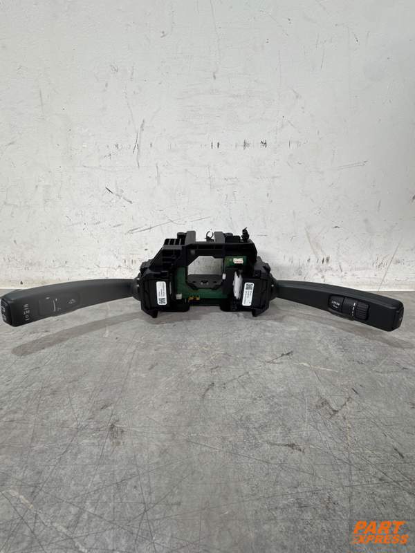 Lenkstockschalter Volvo V40 II 2012 - 2019 31481765