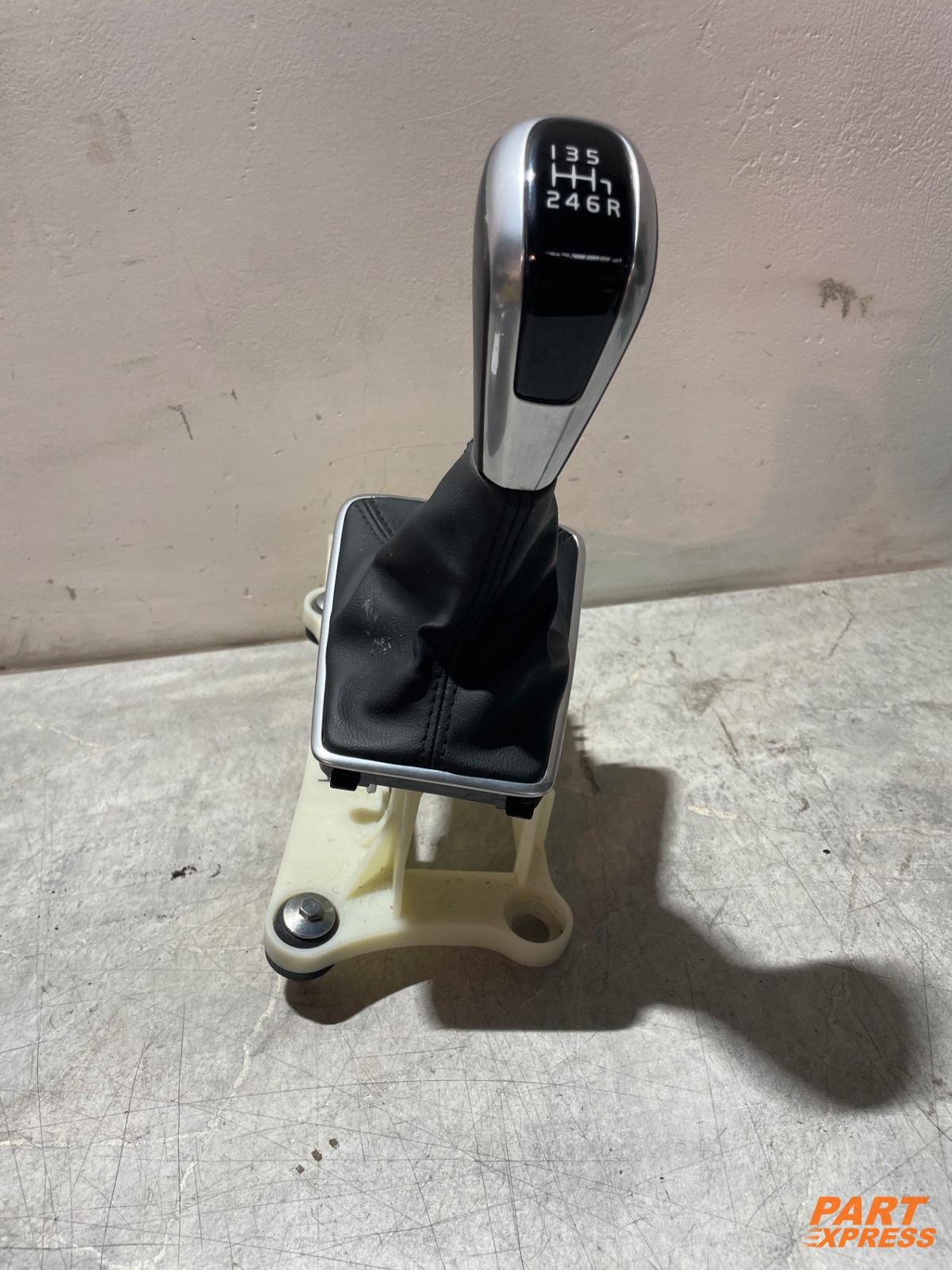 Schalthebel mit Schaltknauf Volvo V40 II 2012–2019 32240249