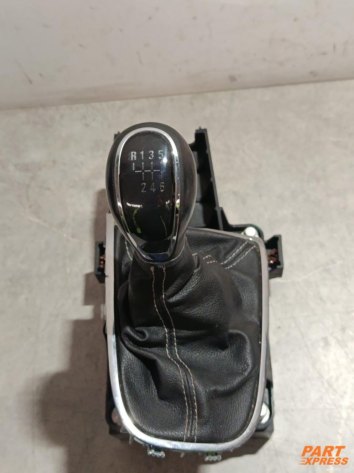 Schaltzug Opel Astra J GTC J 2011 - 2018 55577316