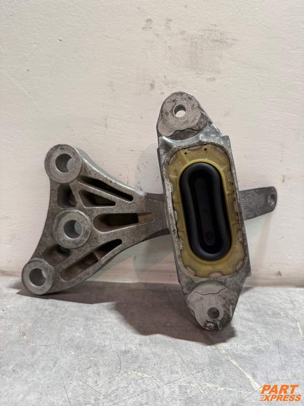Motorlager rechts Opel Zafira Tourer C 2011 - 2019 D13248545