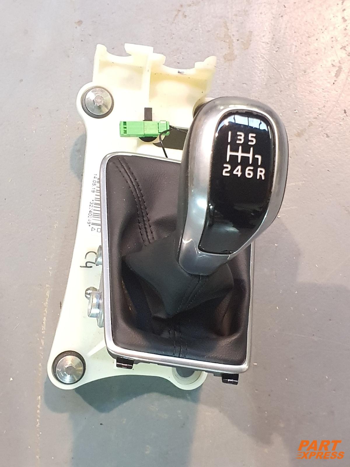 Schalthebel mit Schaltknauf Volvo V40 II 2012–2019 32240249