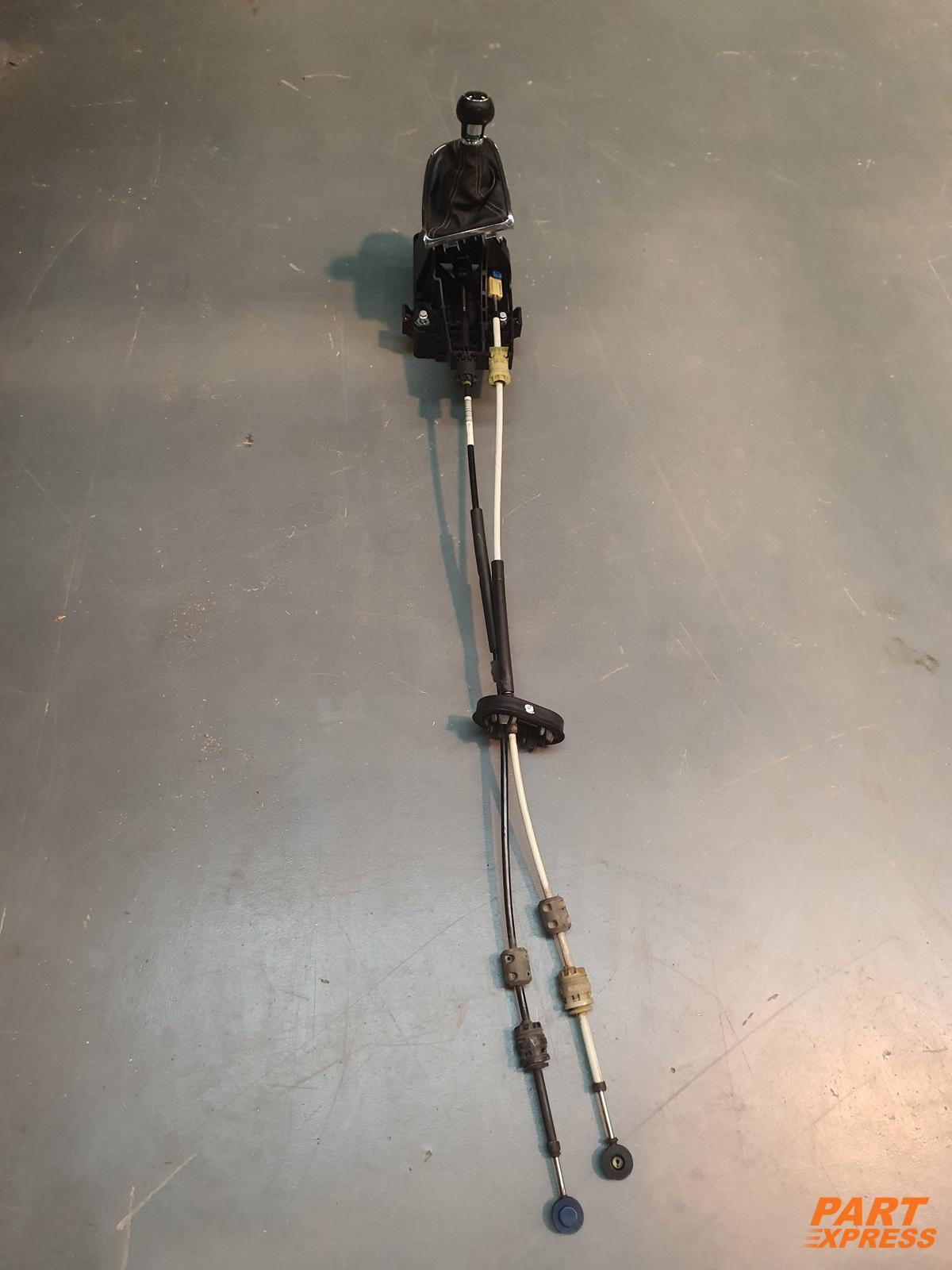 Schalthebel mit Schaltzügen Opel Combo D 2011–2018 81-26-201-000