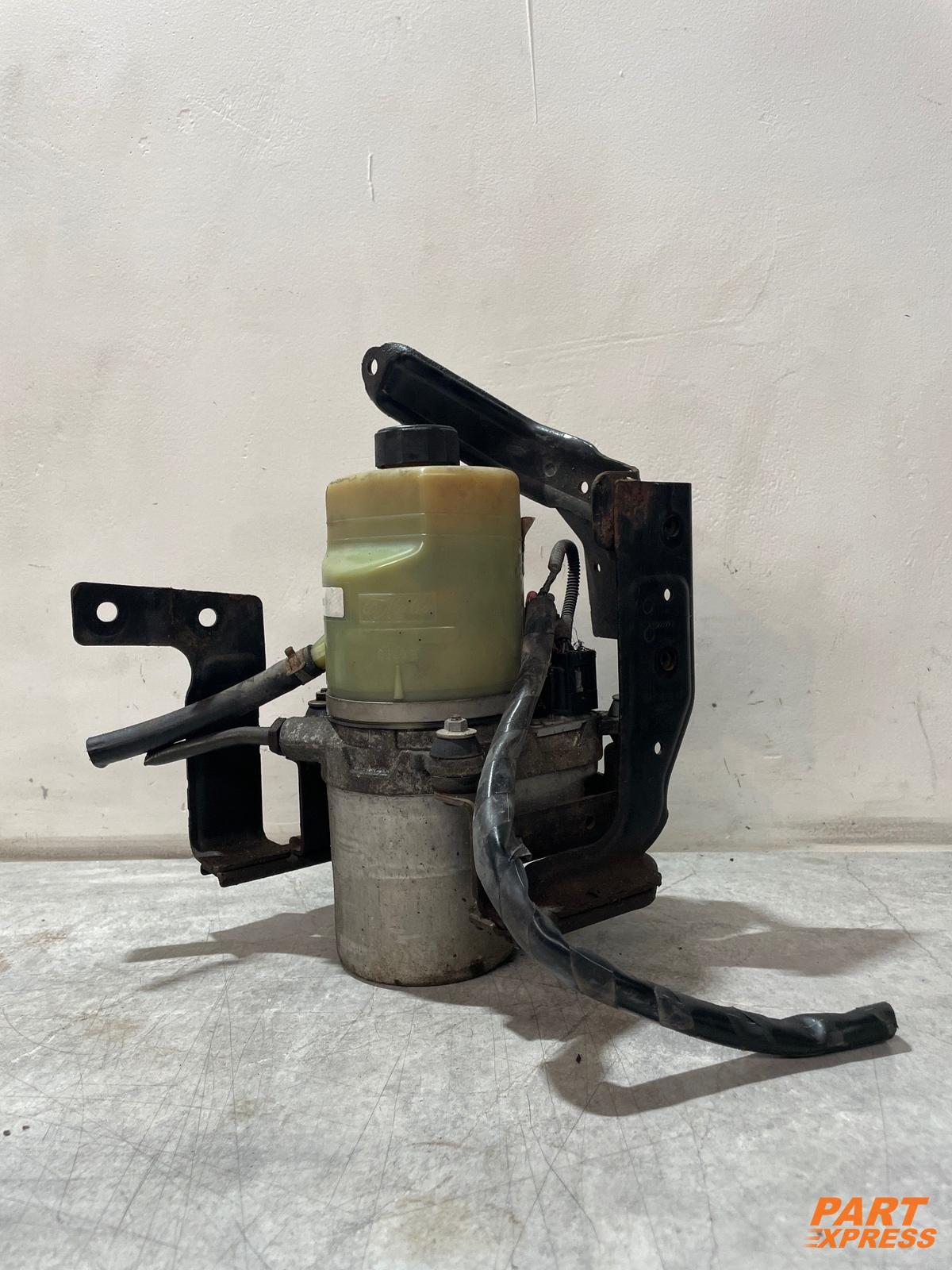 Power Steering Pump Ford Kuga Titan Mk1 2008 - 2013 13338057AACW