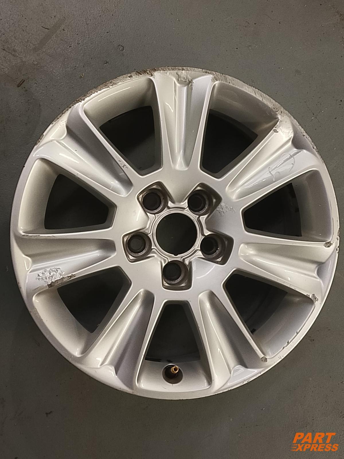 Alufelge 15 Zoll Audi A1 6,5Jx15 ET34 8X0601025