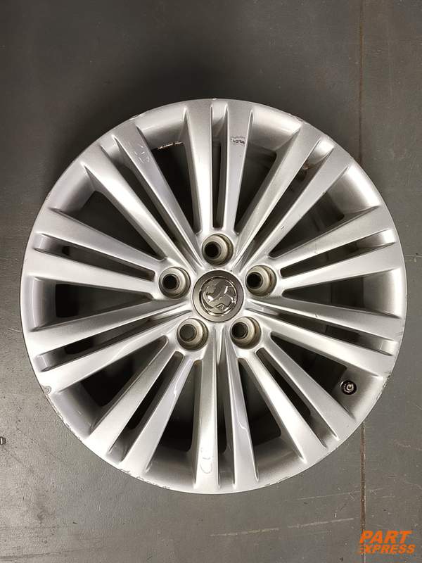 Alufelge 18 Zoll Opel Insignia 8Jx18 ET42 13313796