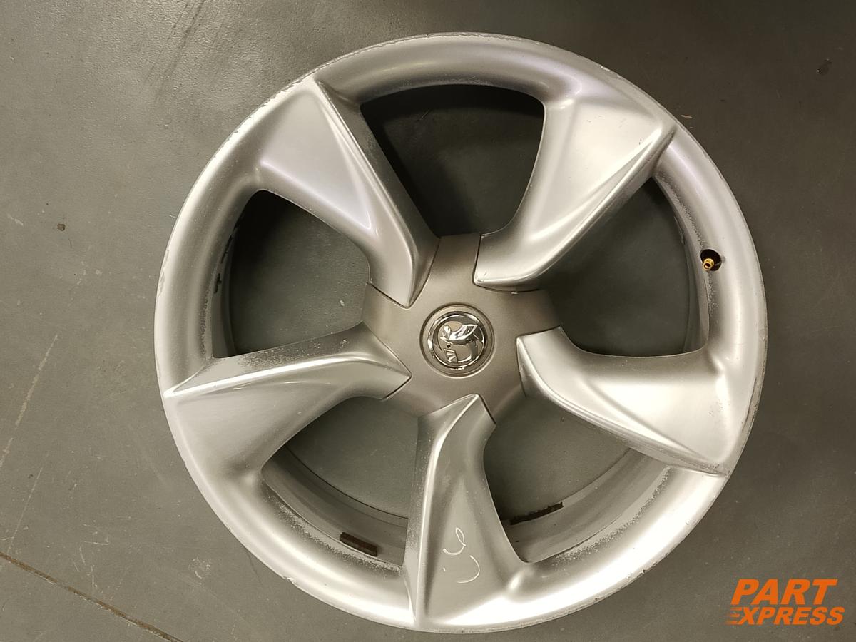 Alufelge 19 Zoll Opel Astra J GTC 8Jx19 ET36 13312751