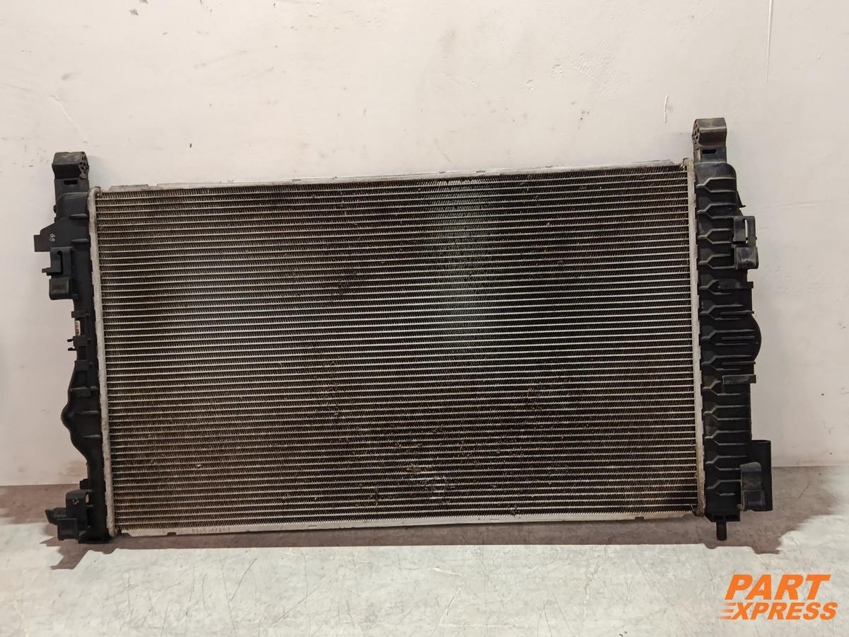 Radiateur d'Eau Opel Zafira Tourer C 2011 - 2019 13310787