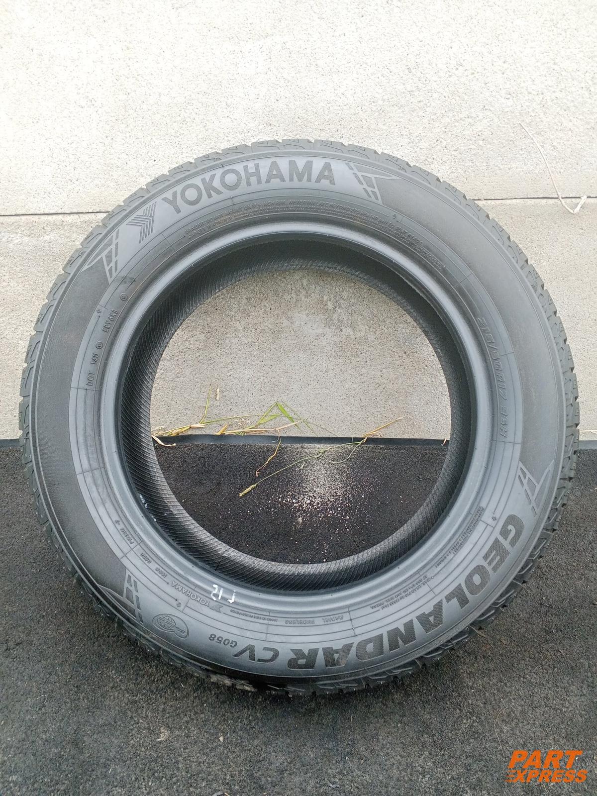 Tyre Yokohama CV G058 215/60 R17 96H DOT 2225 vorne links Nissan Qashqai J11